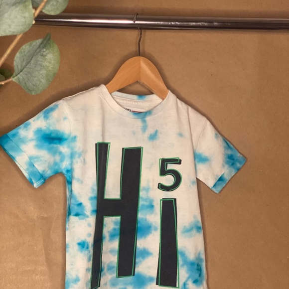 BRAND NEW - Trendy baby onesies - Picture 5 of 5